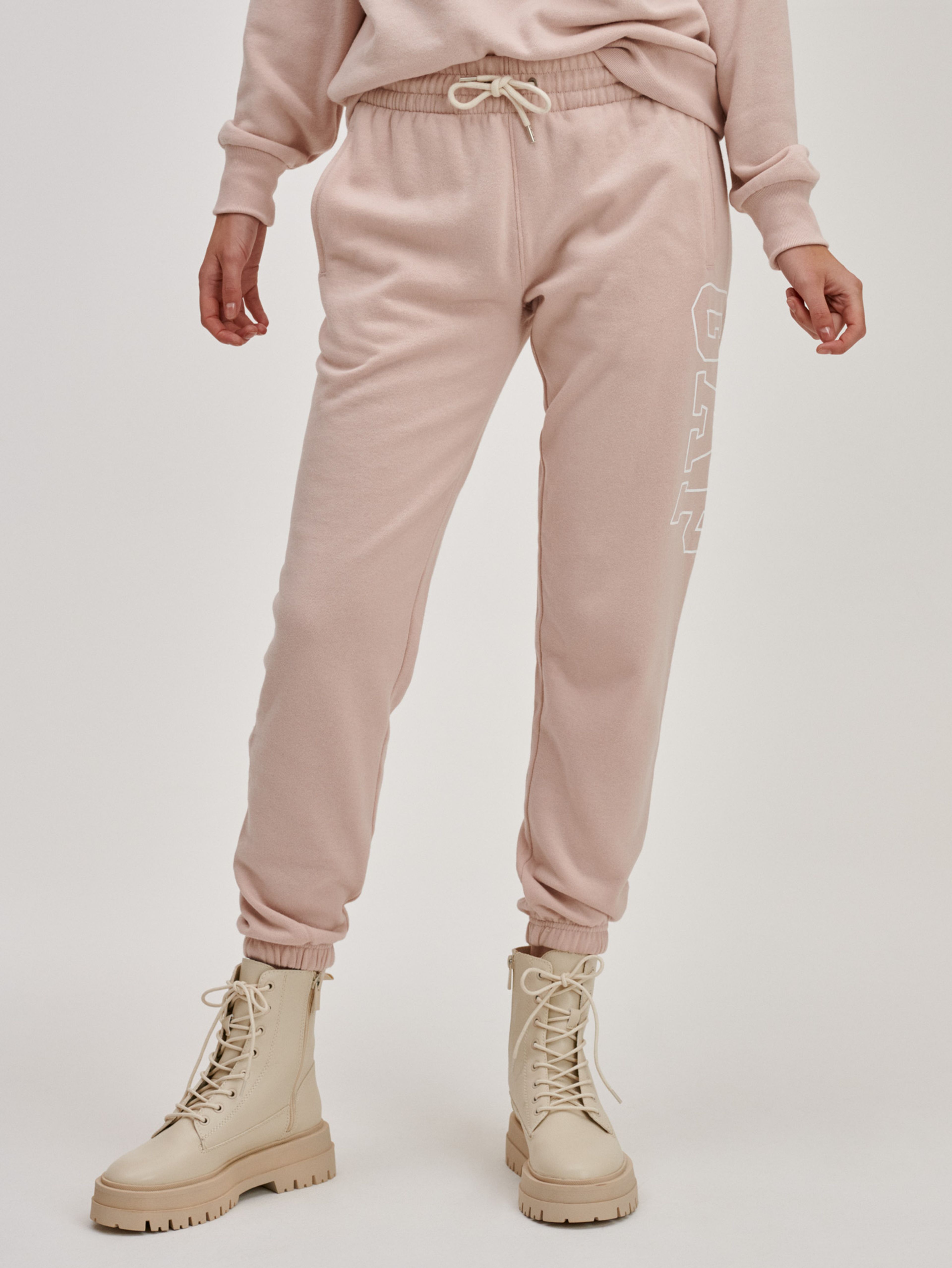 Tepláky s logem GAP easy