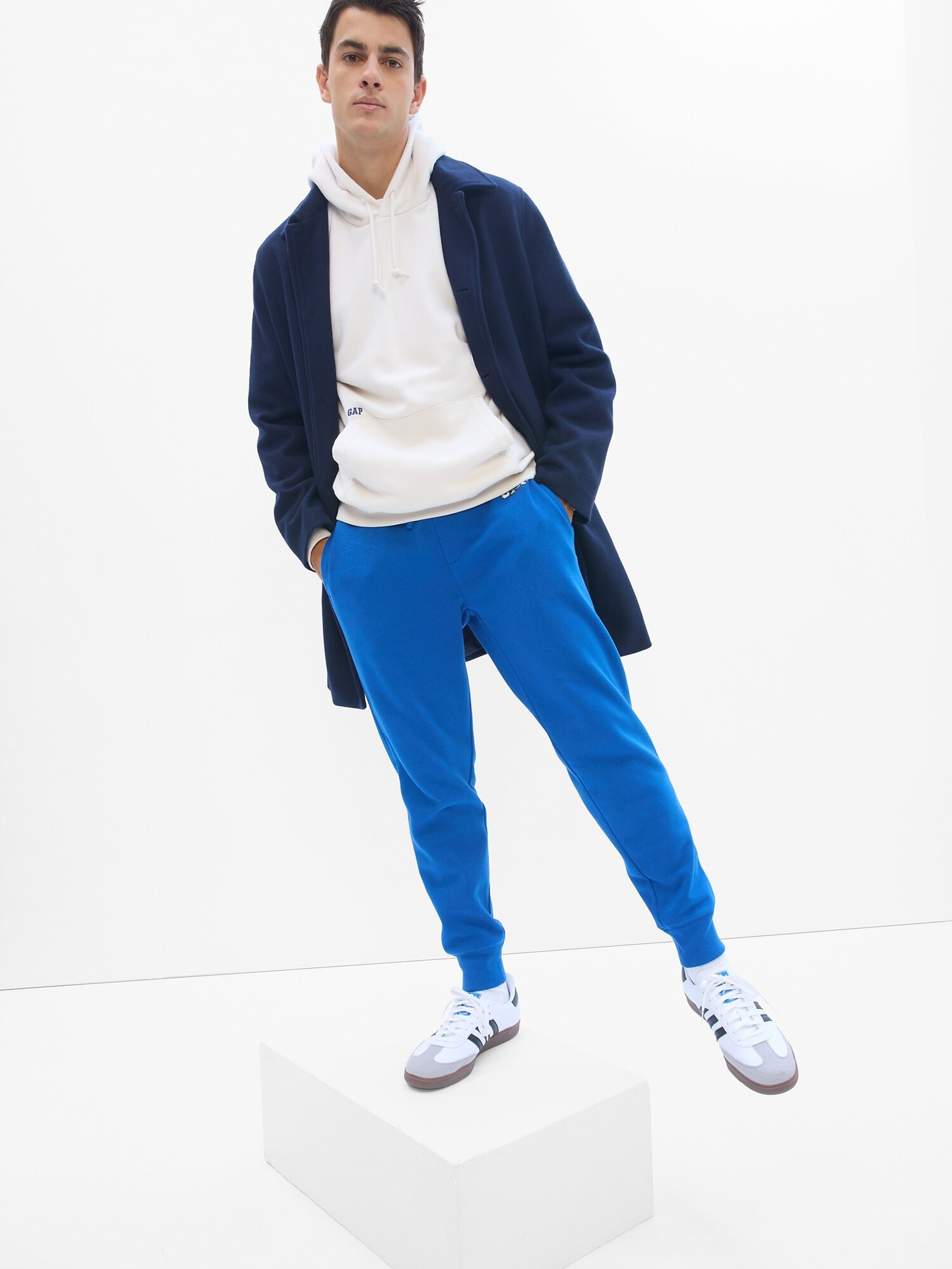 Tepláky s logem GAP