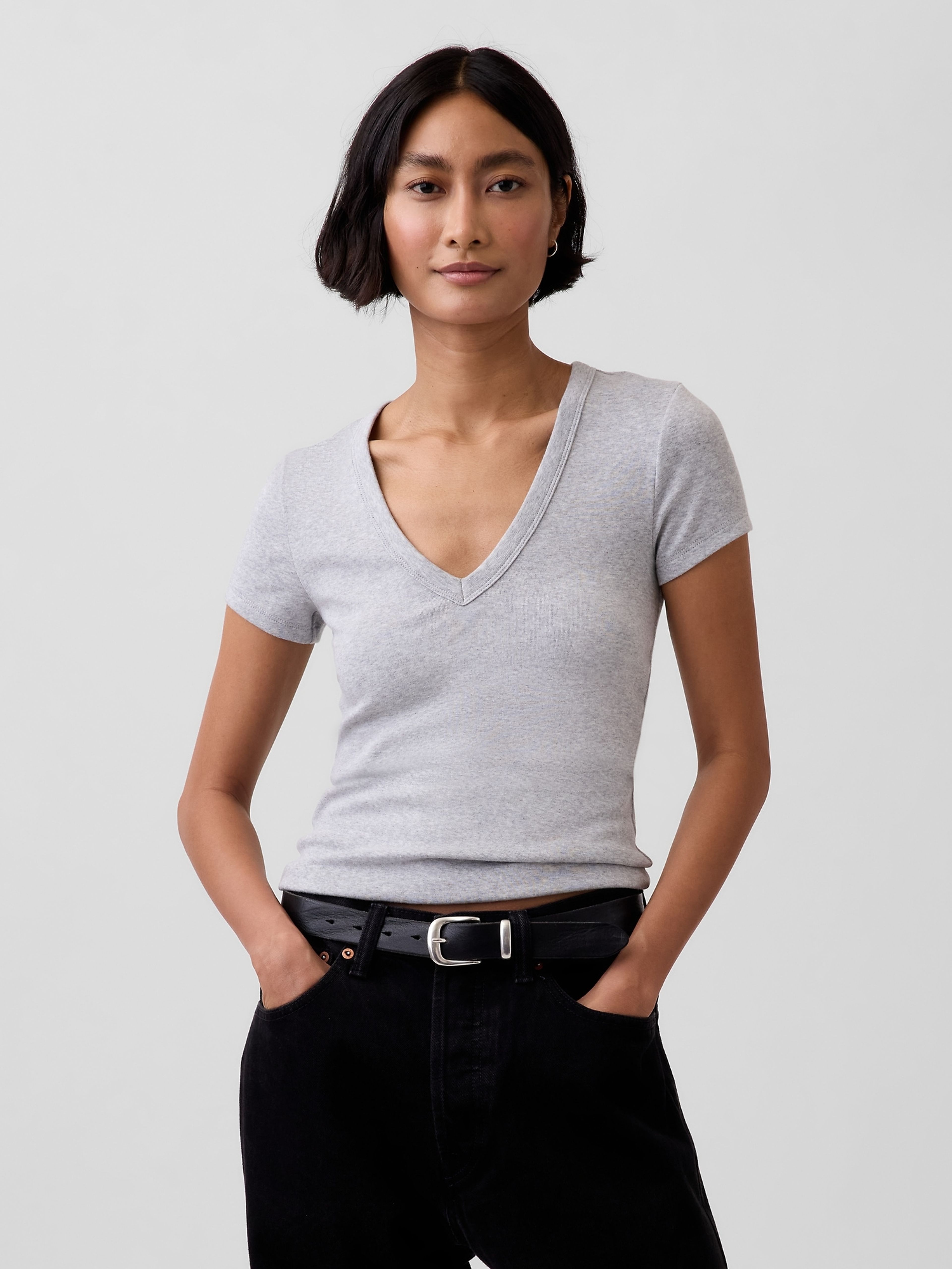 T-shirt à col V - 001