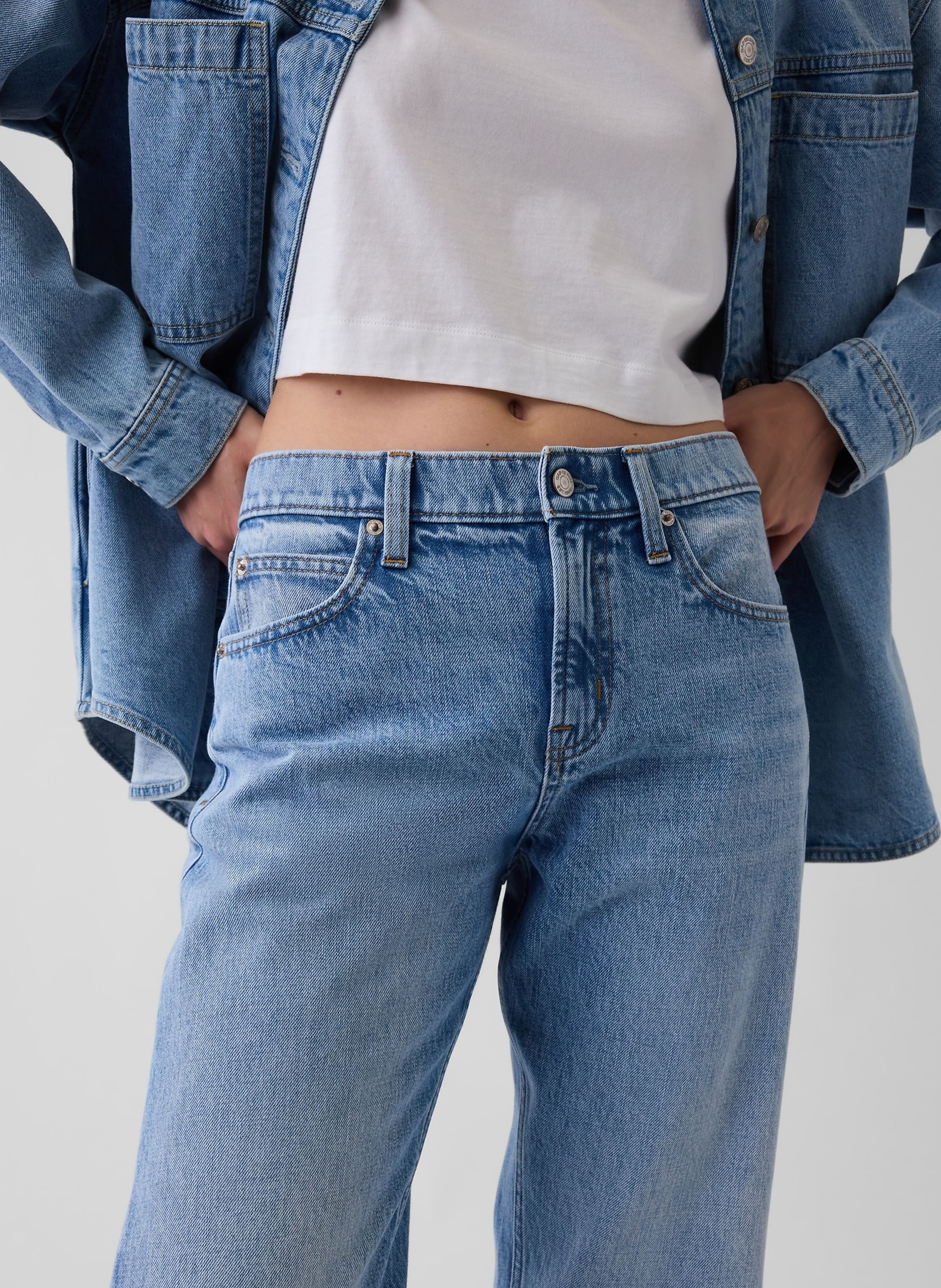 Jean Mid Rise Straight Taper - 005