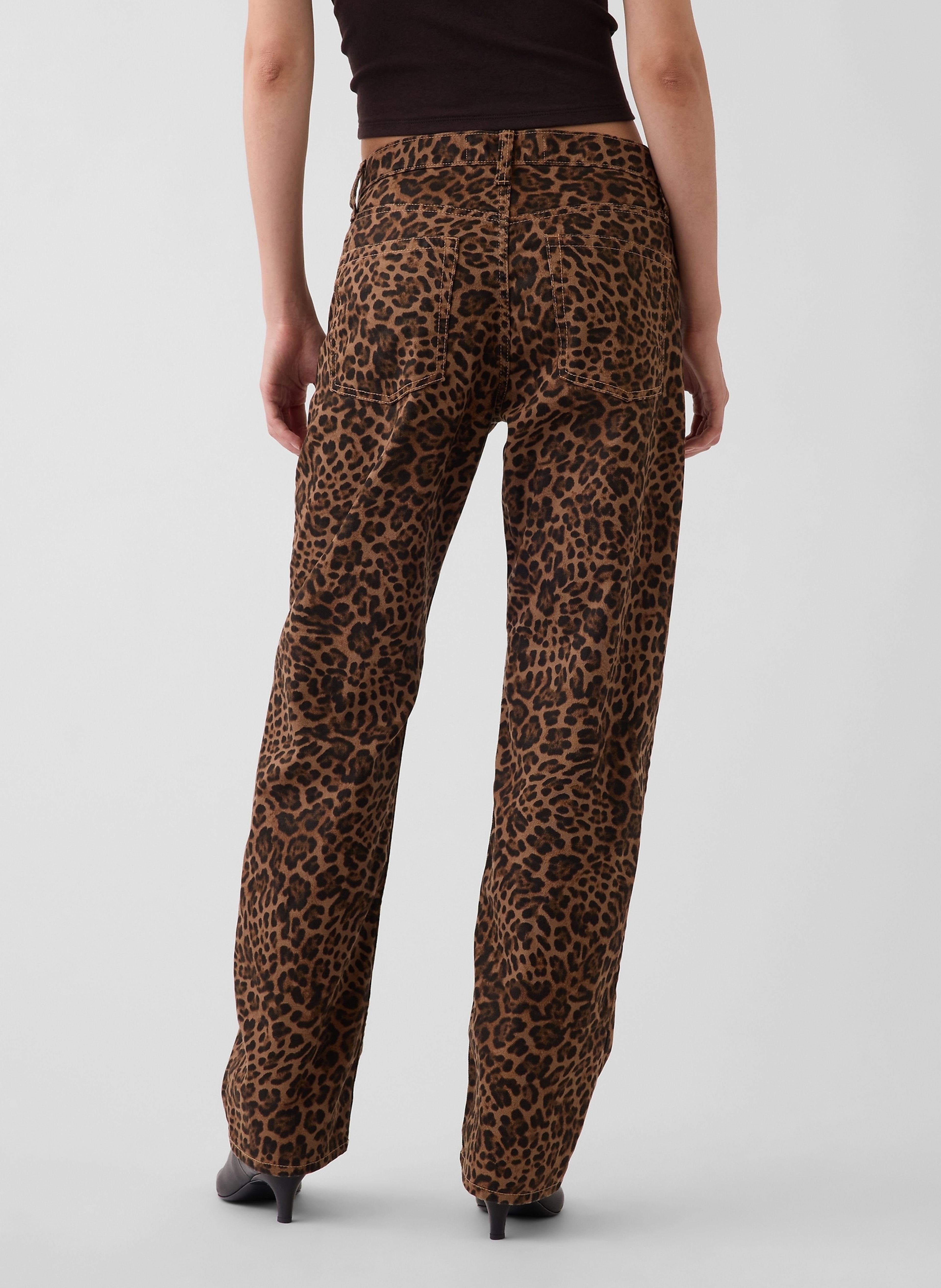 Jean Mid Rise Straight Taper - 004