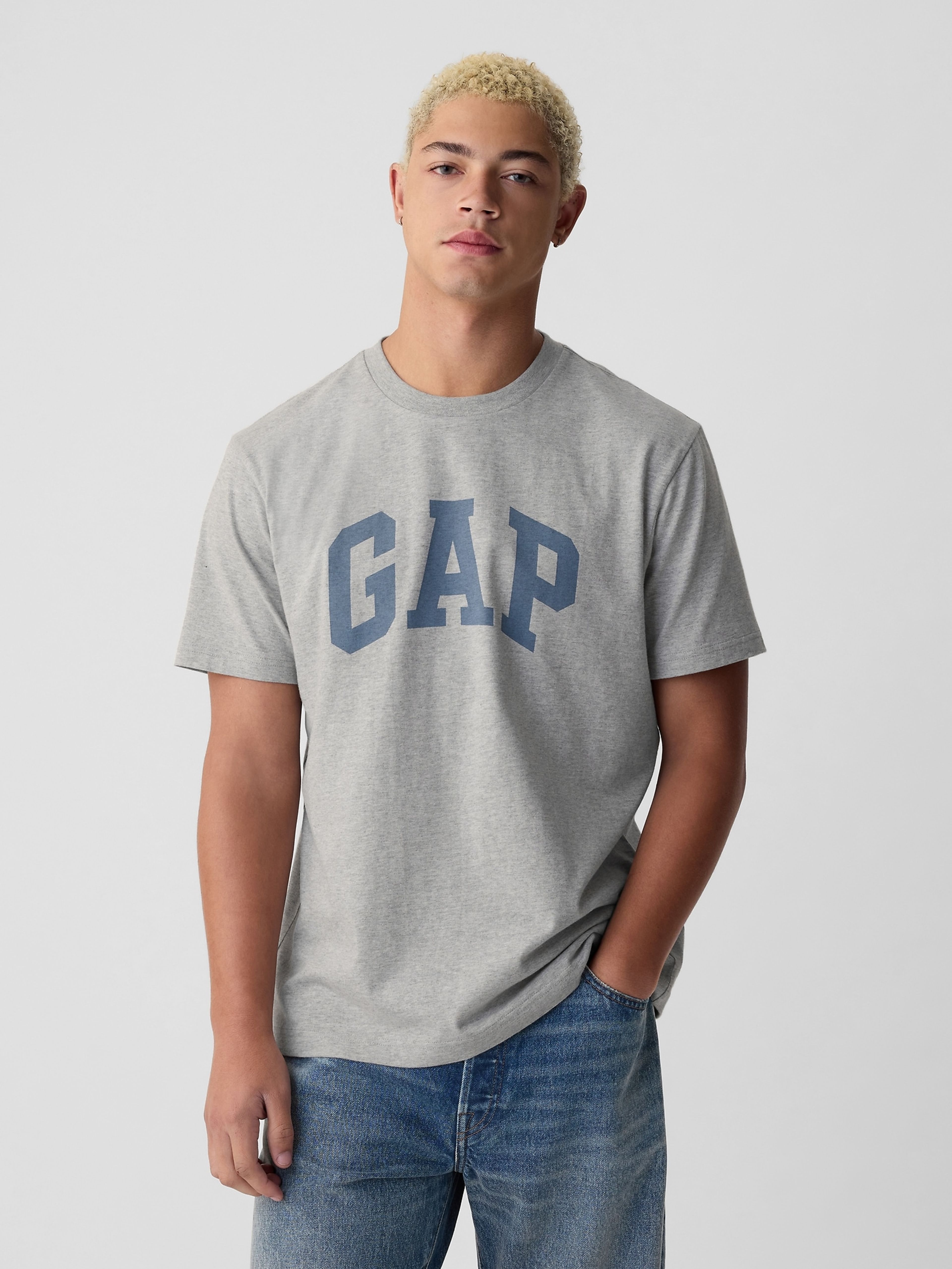 T-Shirt mit GAP Logo