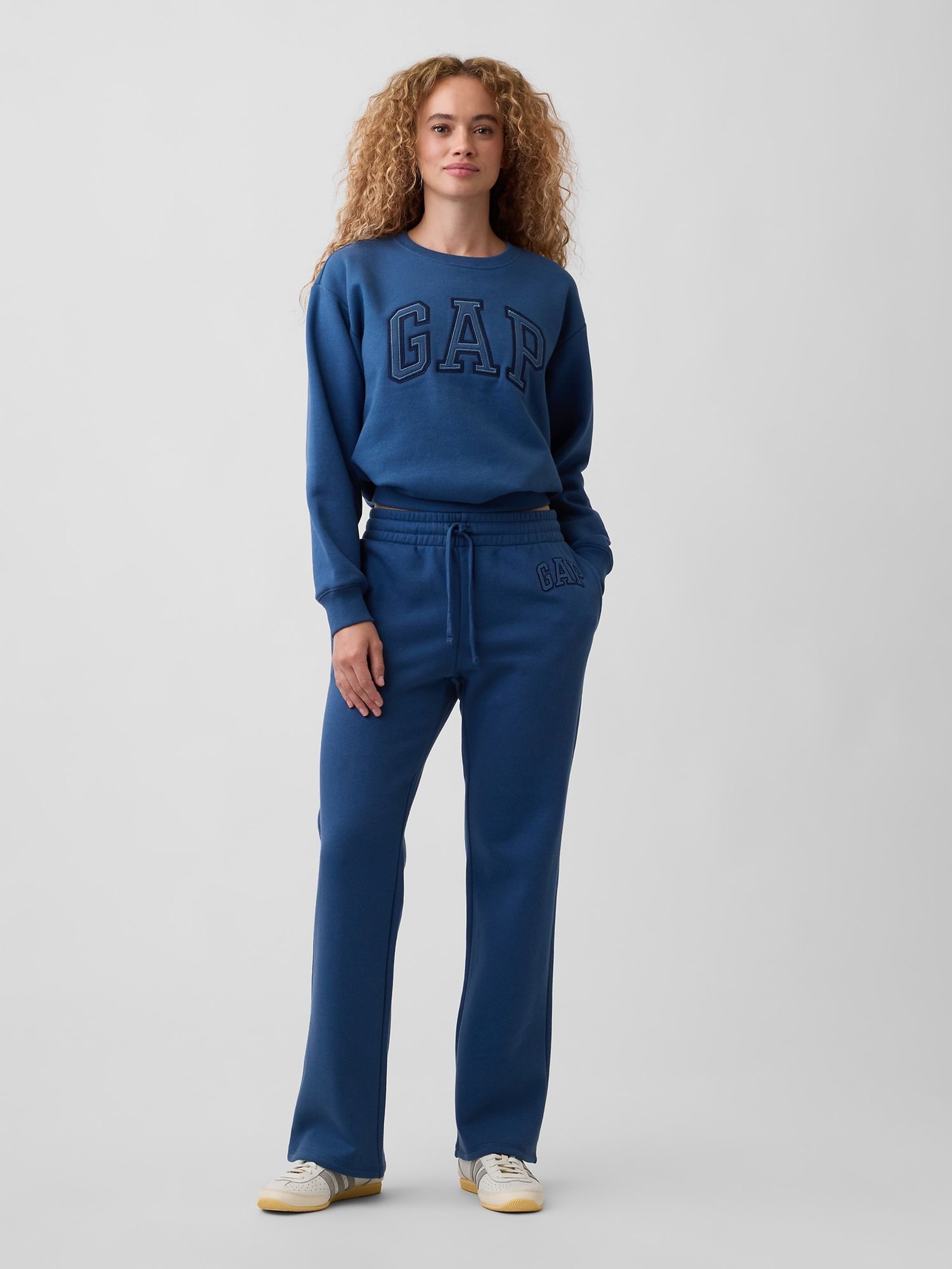 Pantalón deportivo con logo Gap - 001
