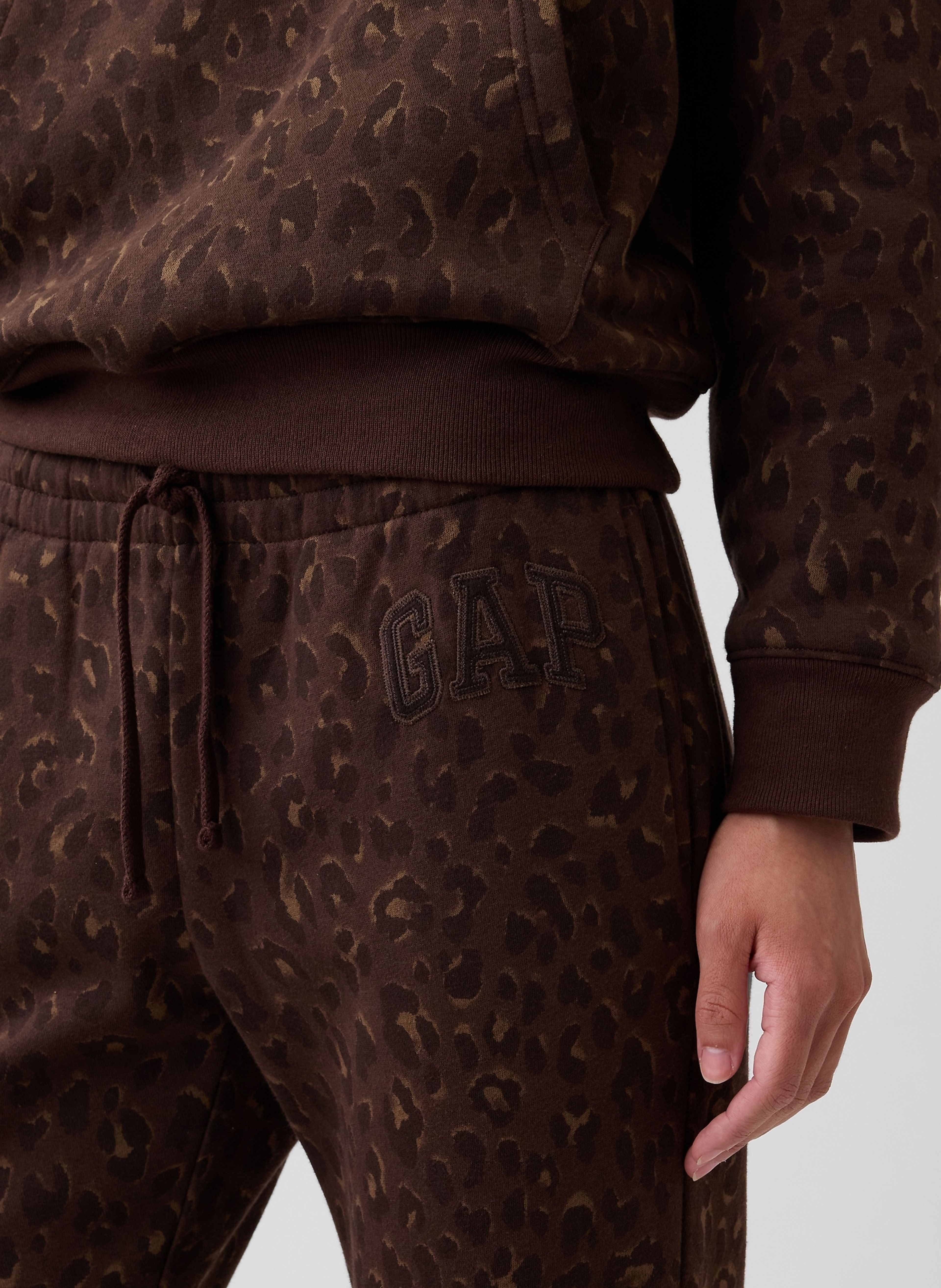 Pantalón de chándal con logo Gap - 004