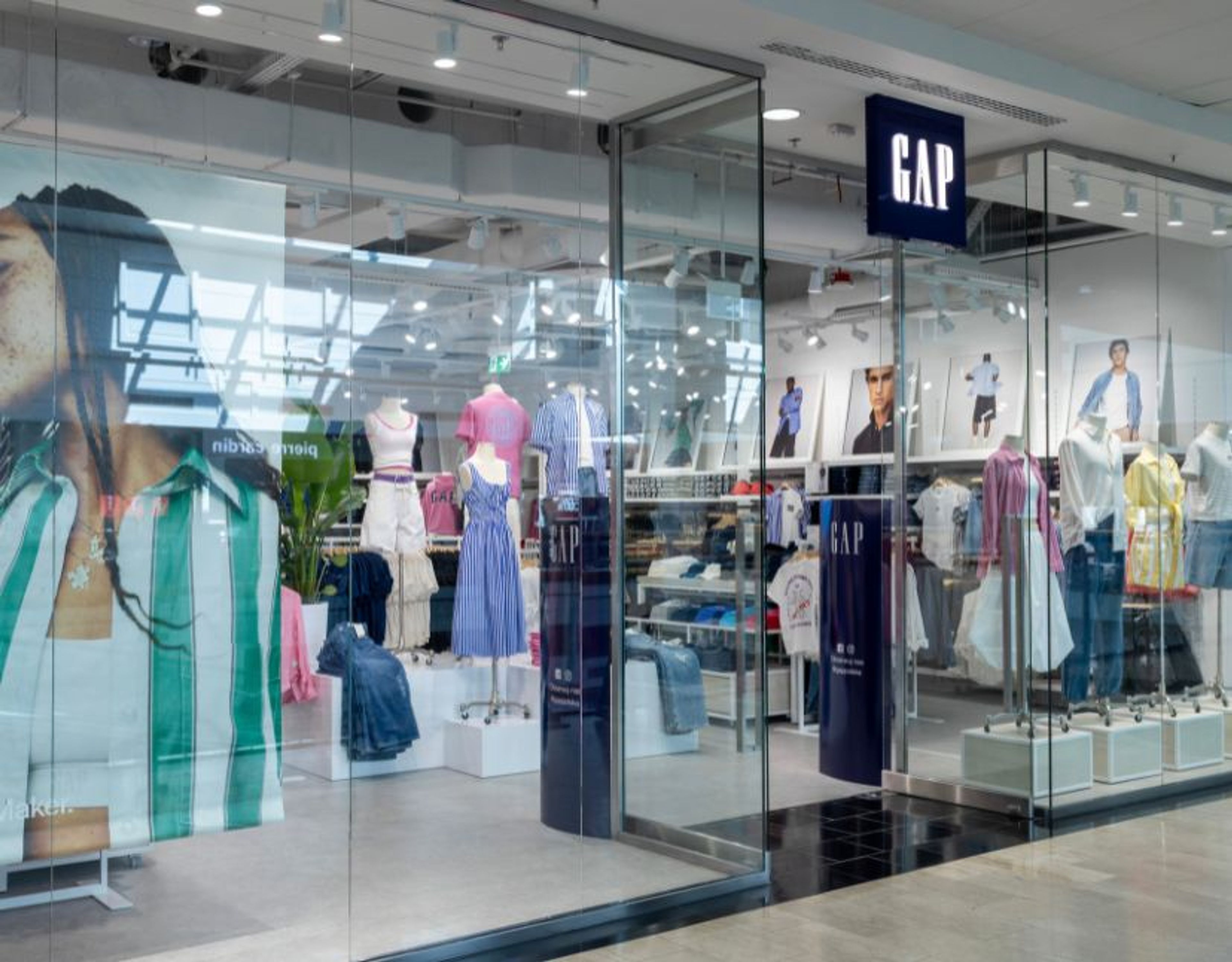 GAP Westfield Arkadia