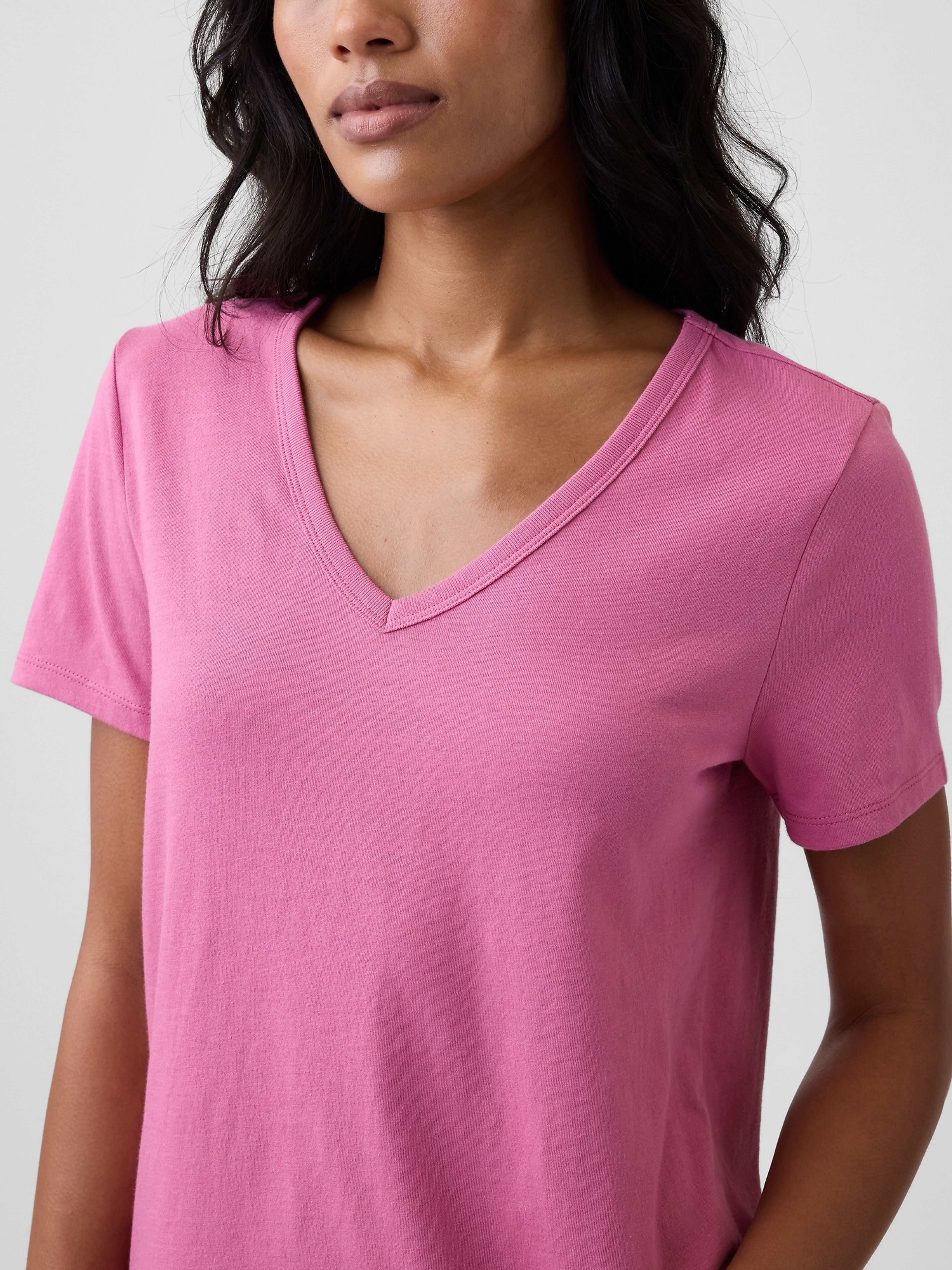 T-shirt à col V - 004