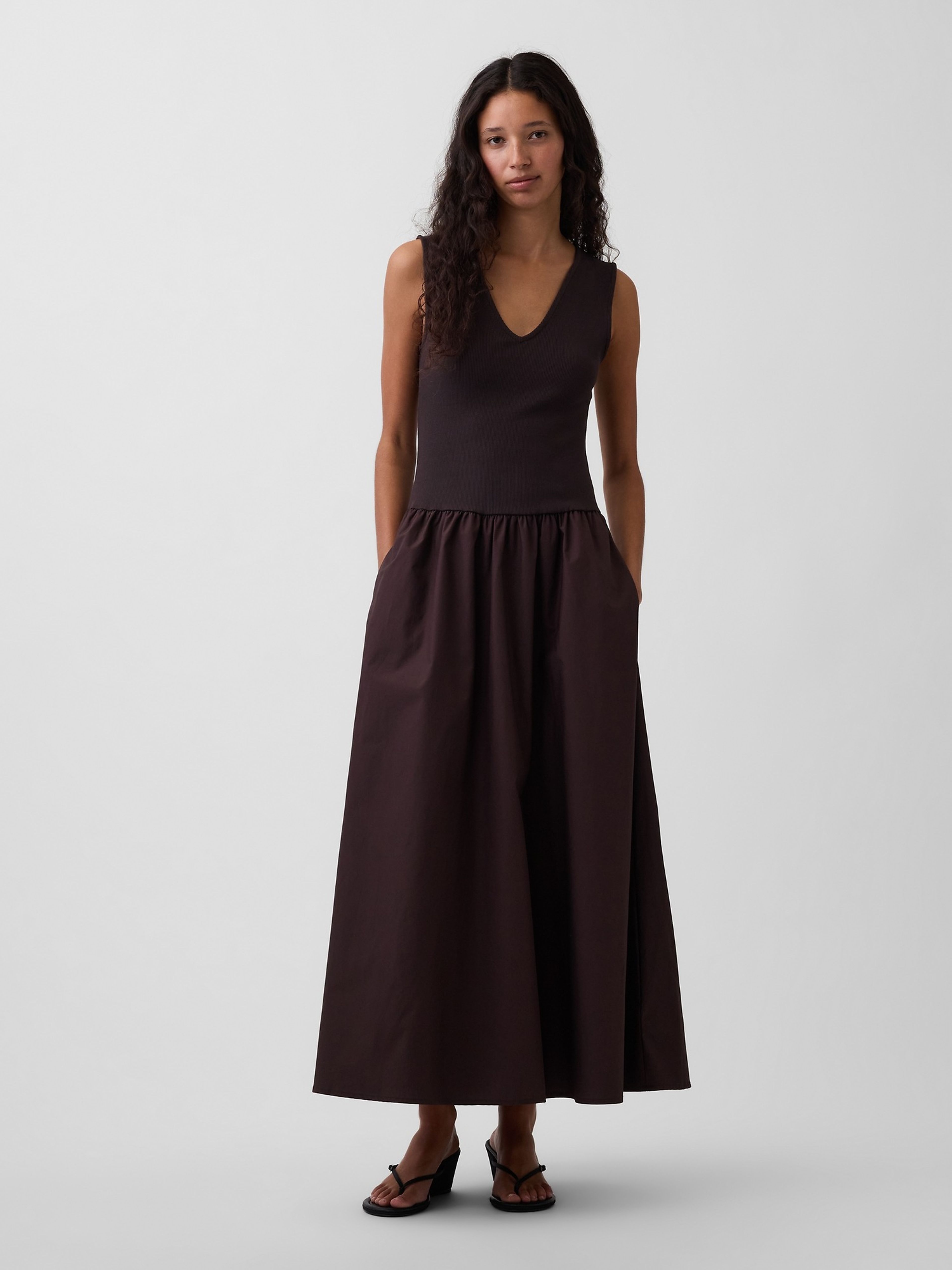 Abito maxi con tasche - 001